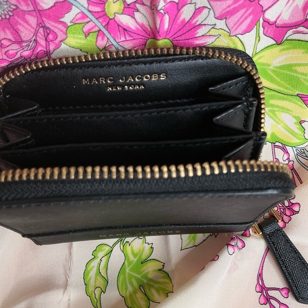 Marc Jacobs New York Black Card Holder - Picture 3 of 6